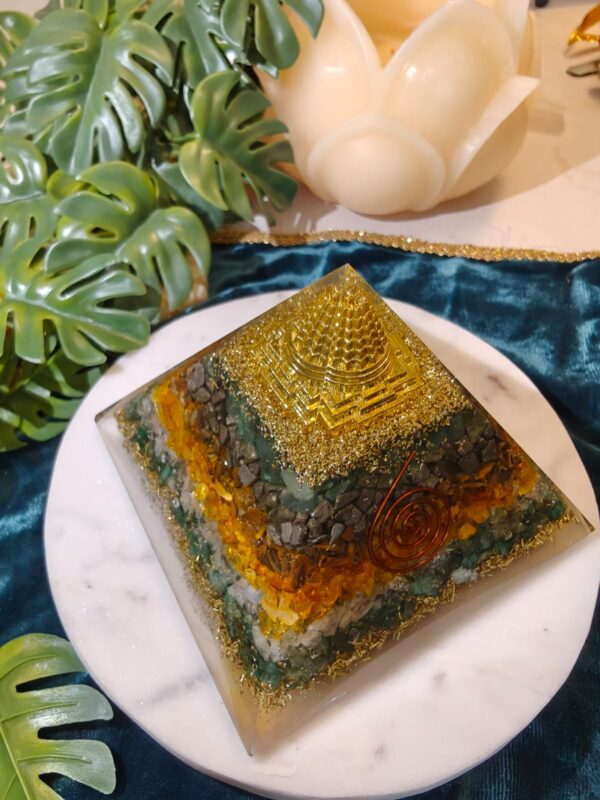 Seven Chakra Piramid - Spiritual healing tool